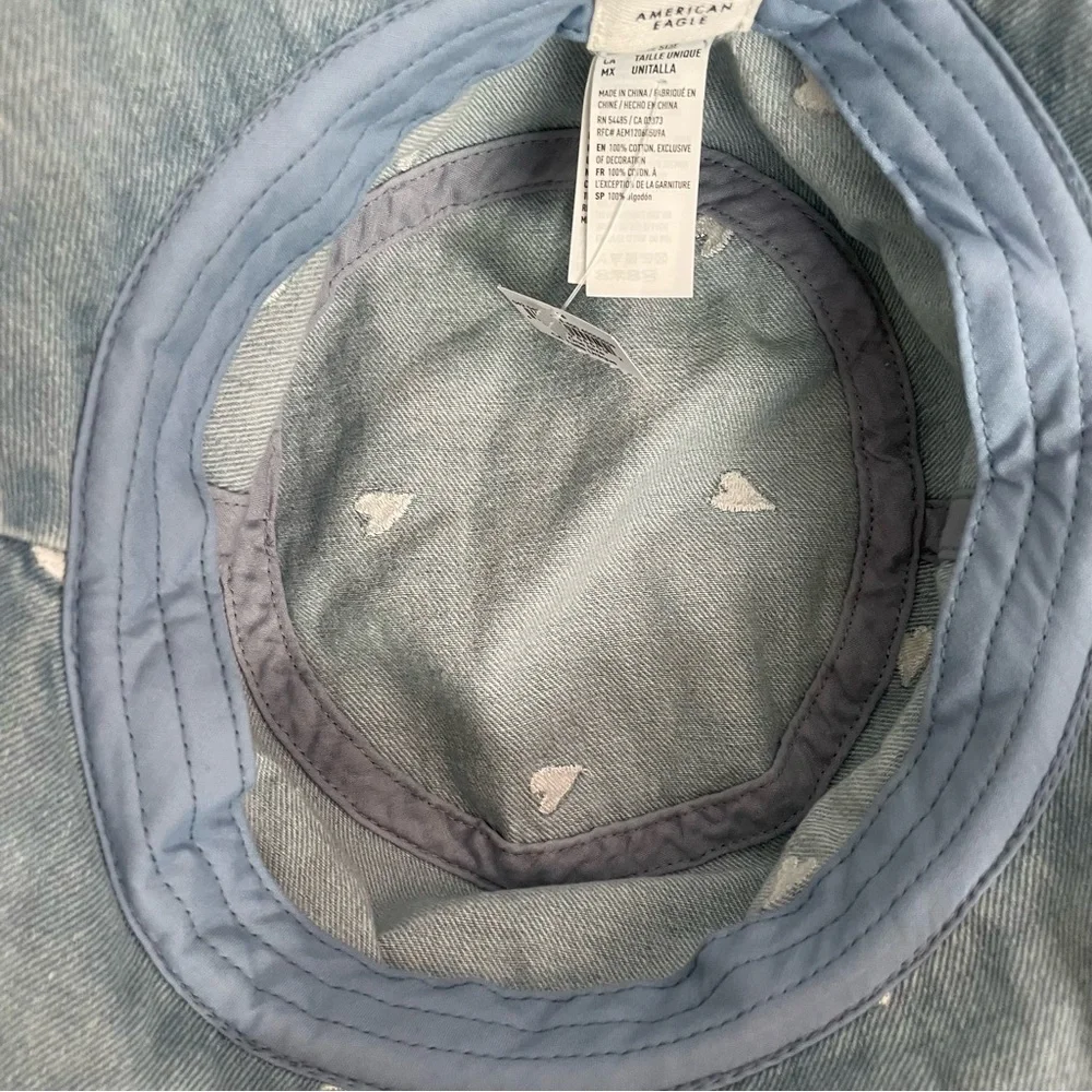 American Eagle Bucket Hat Denim Embroidered Hearts Light Wash Blue White